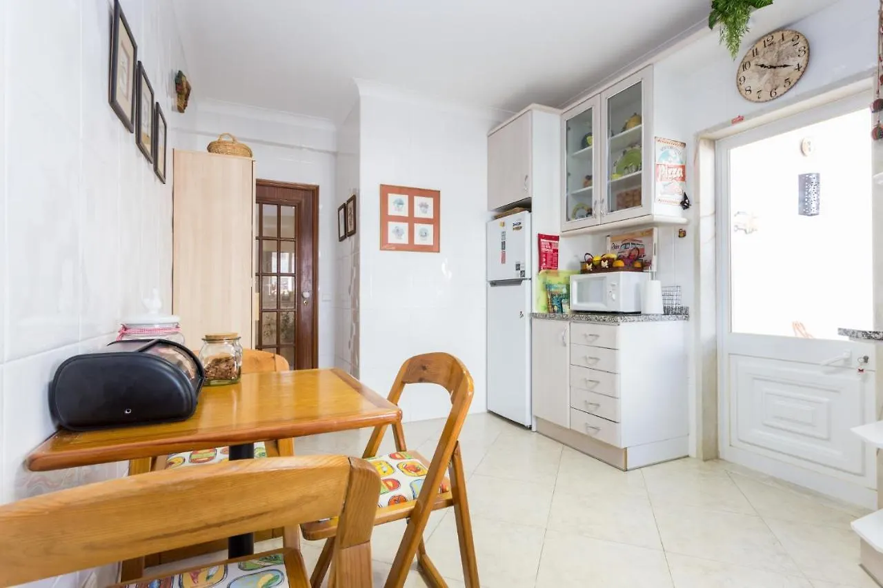 Vacation Retreat Near The Beach #1920 Lagos Apartment