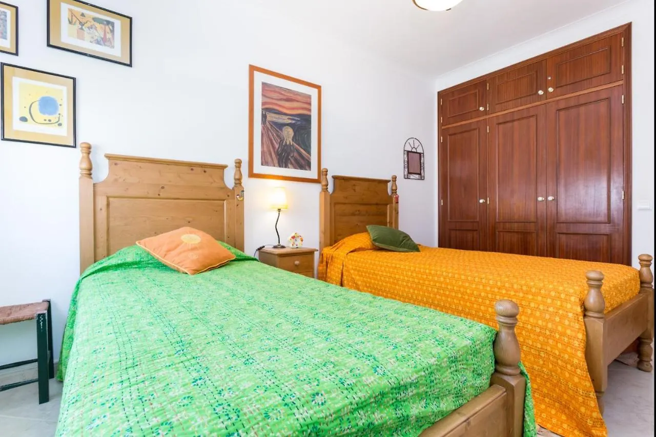 Vacation Retreat Near The Beach #1920 Lagos