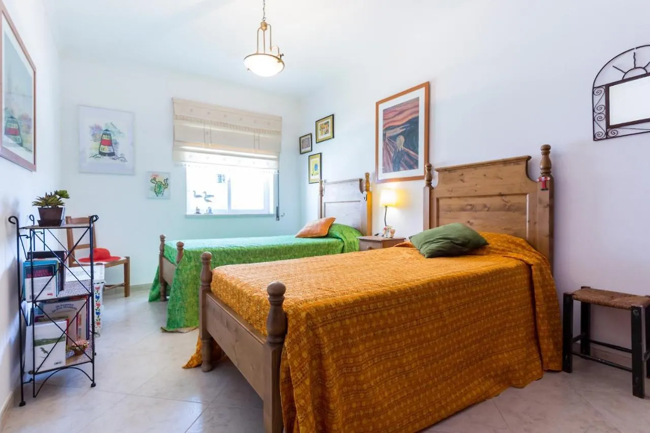 Apartment Vacation Retreat Near The Beach #1920 Lagos